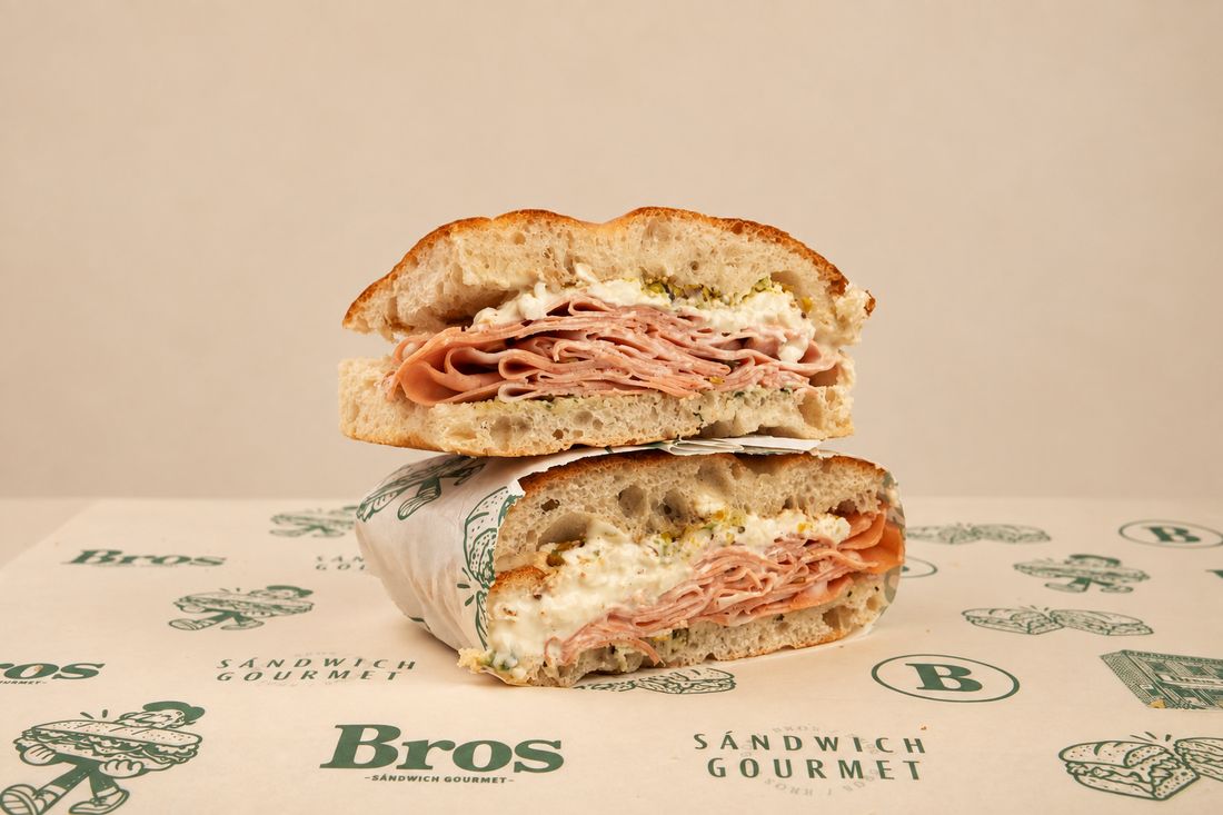 Sánduche de mortadella de Bros